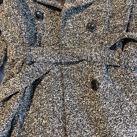 Women’s Fall Jacket - Picture 2 of 5